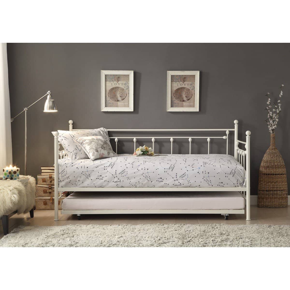 White Daybed with Trundle